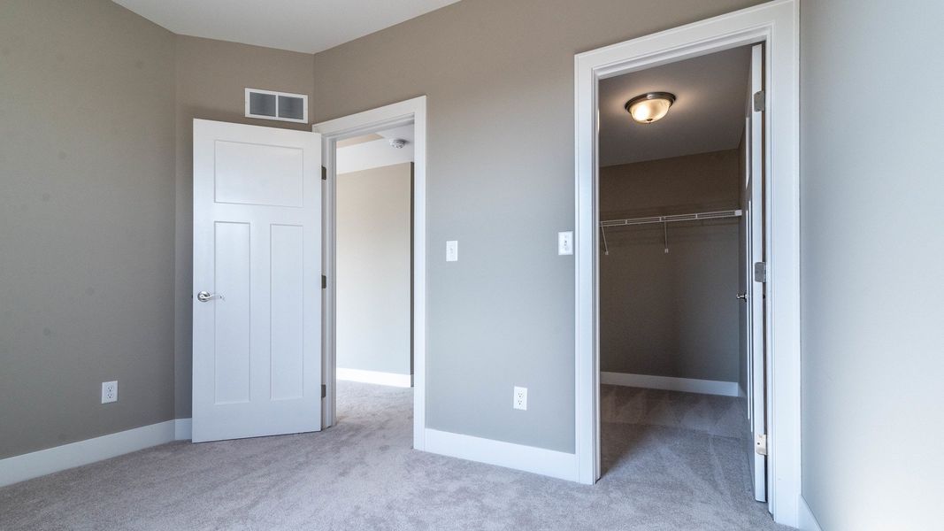 Representative unfurnished interior of a home built from the The Winslow by Norfolk Homes in Valleys, Jackson (Image 87).