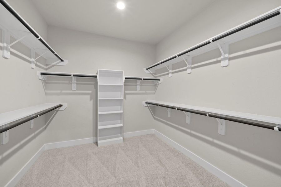 Spacious, unfurnished interior of a new home in Beacon Hill, Waller (Image 17).