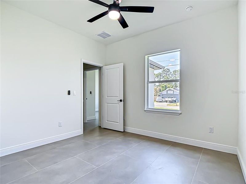 Spacious, unfurnished interior of a new home in , Lehigh Acres (Image 47).