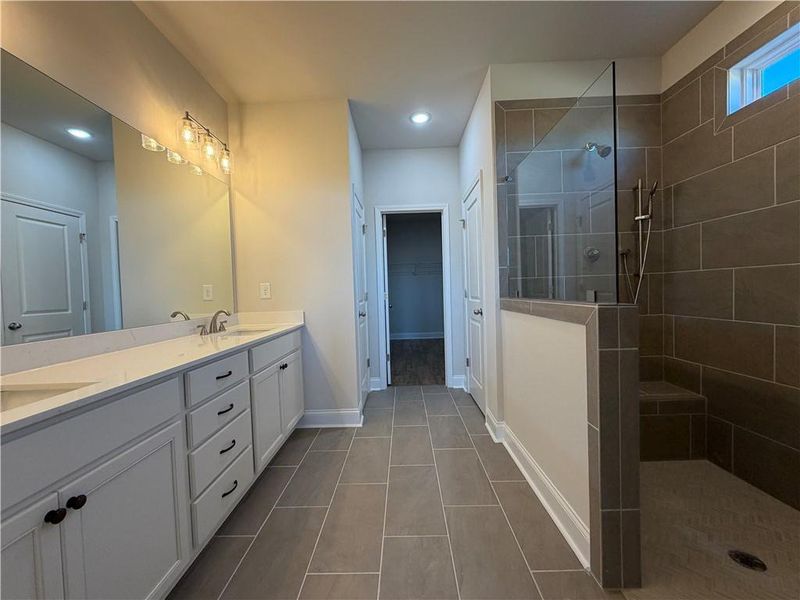 Furnished interior view inside a new home in , Jefferson (Image 17).