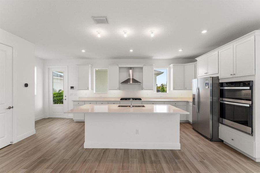 US_SEF_GLORIOSSA_LOT 198_KITCHEN