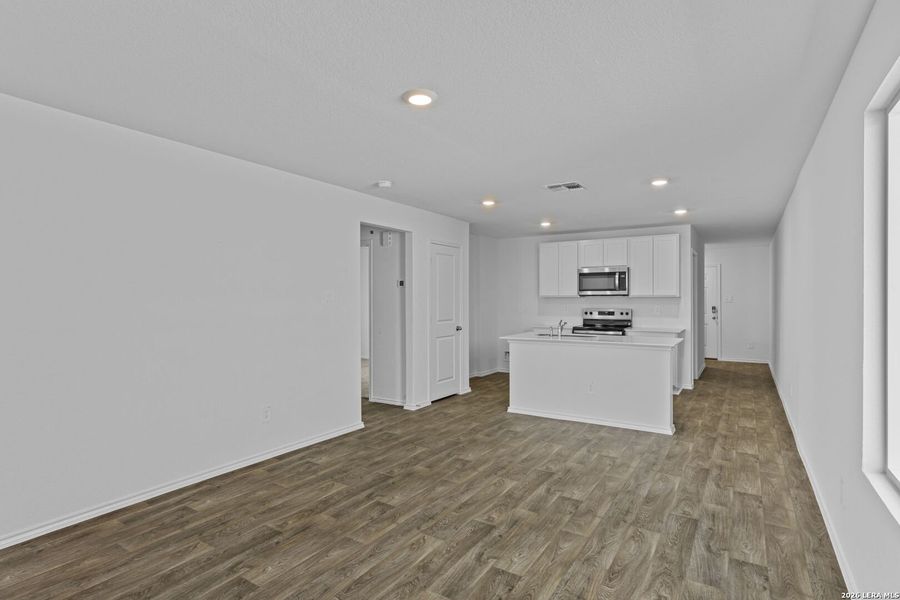 Spacious, unfurnished interior of a new home in Sereno Springs, Converse (Image 18). Spacious, unfurnished interior of a new home in Sereno Springs, Converse (Image 18).