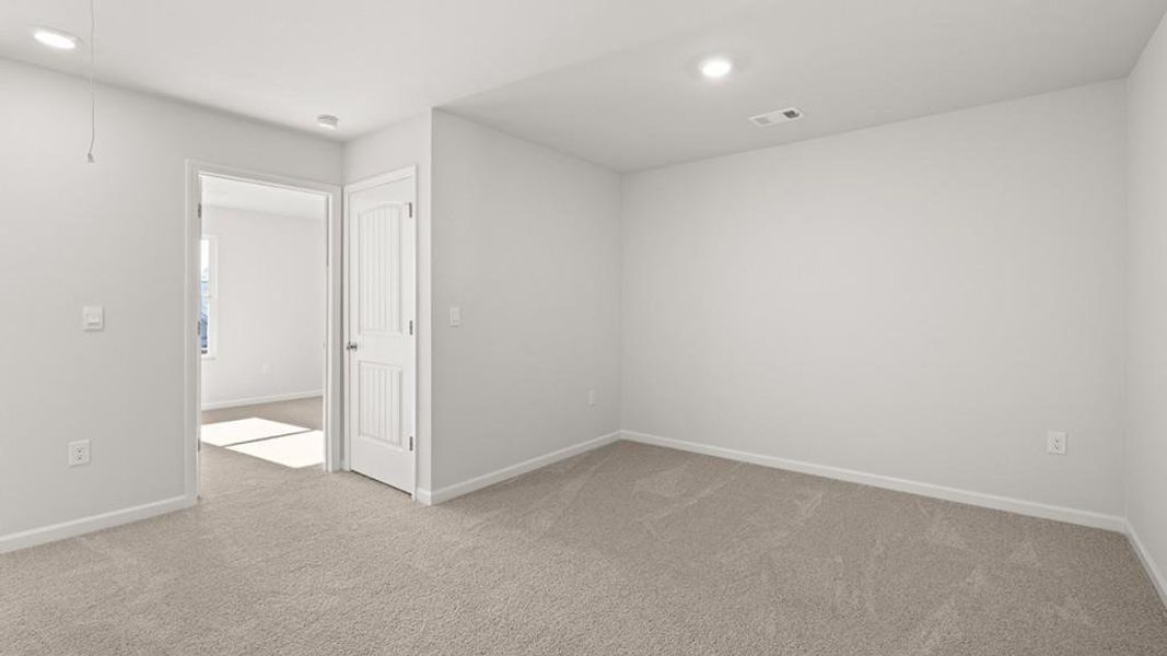 Spacious, unfurnished interior of a new home in Carlton, Douglasville (Image 22).