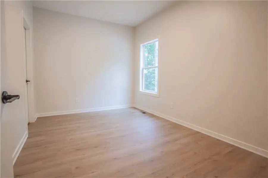 Spacious, unfurnished interior of a new home in , Carrollton (Image 9).