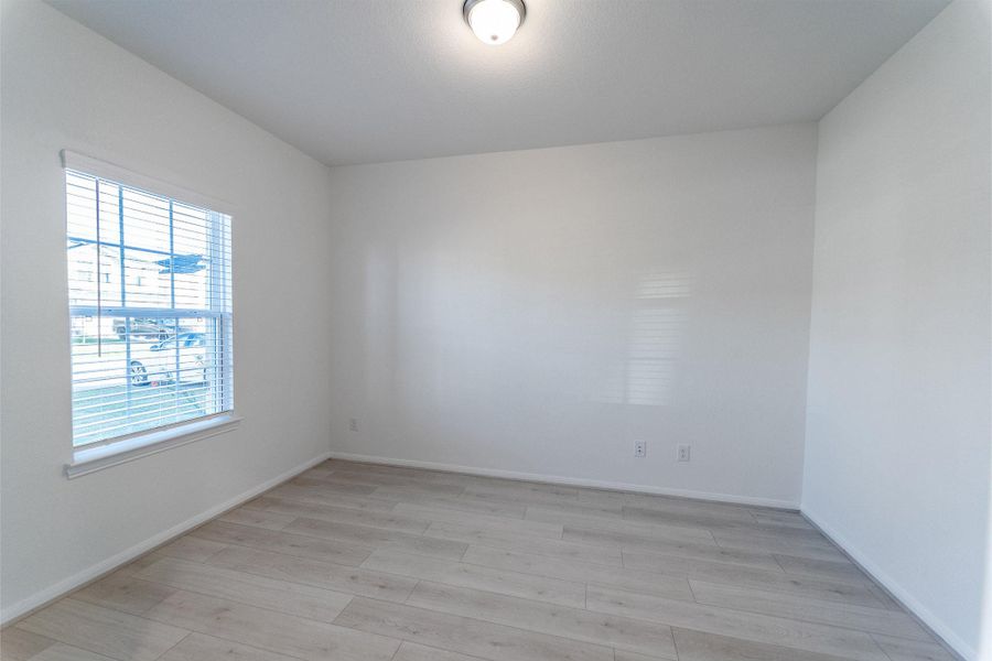 Spacious, unfurnished interior of a new home in Cielo, Conroe (Image 20).