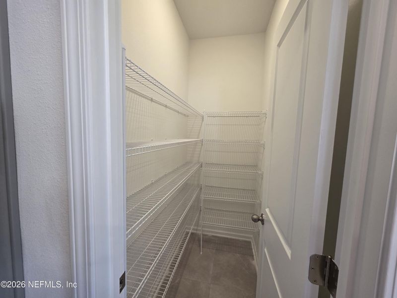 Spacious, unfurnished interior of a new home in Hyland Trail, Green Cove Springs (Image 40).