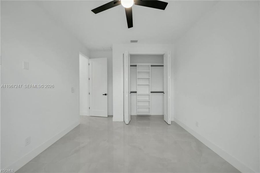 Spacious, unfurnished interior of a new home in , Lehigh Acres (Image 22).