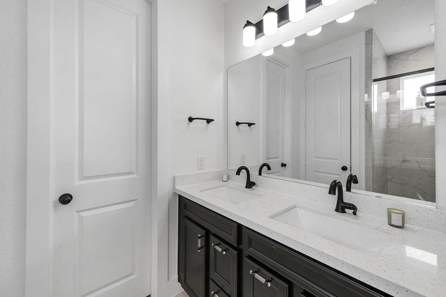 Furnished interior view inside a new home in Meridiana 40', 65', Manvel (Image 22).