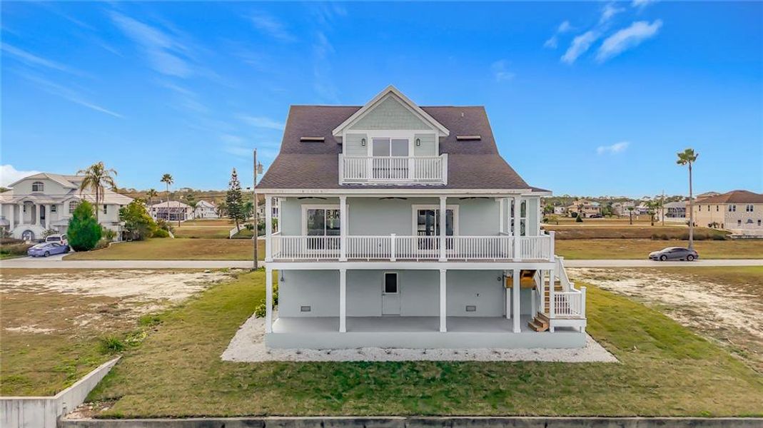 Exterior details and patio area of a home in , Hernando Beach (Image 23).