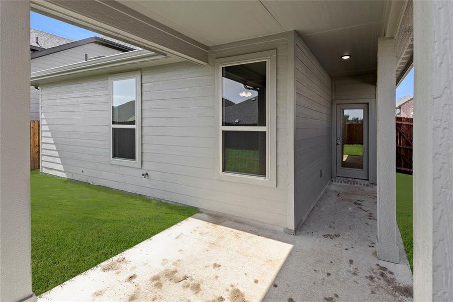 25. 1641 Meadow Crest - Patio