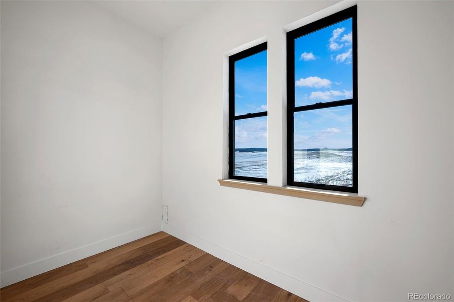 Spacious, unfurnished interior of a new home in , Sedalia (Image 12).