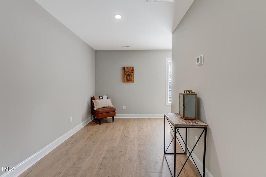 2467 Cherry Grove Rd-large-019-022-Sitti