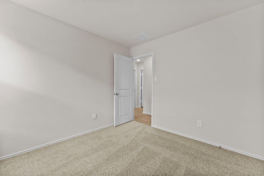 Spacious, unfurnished interior of a new home in Sunset Oaks, Maxwell (Image 17). Spacious, unfurnished interior of a new home in Sunset Oaks, Maxwell (Image 17).
