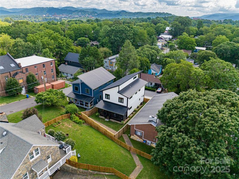 Image 31 of a home in .