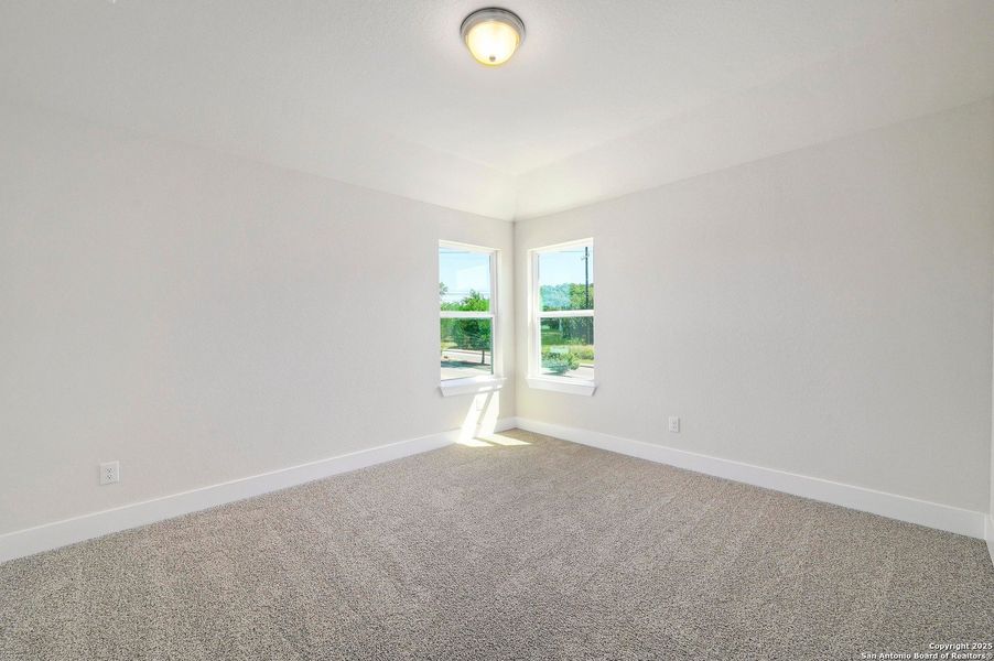 Spacious, unfurnished interior of a new home in Crown Ridge Manor, San Antonio (Image 13).