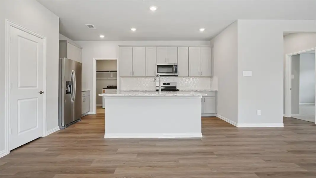 Photo is not of the actual home, but is an inspirational photo of builder’s model home and may depict options, furnishings, and/or decorator features that are not included. Photo is not of the actual home, but is an inspirational photo of builder’s model home and may depict options, furnishings, and/or decorator features that are not included.