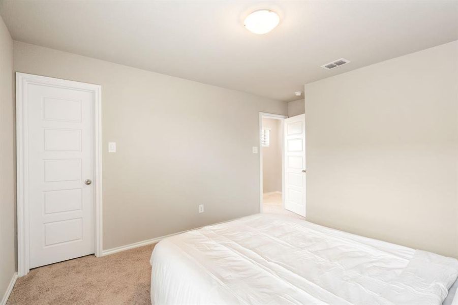 Spacious, unfurnished interior of a new home in Redden Farms, Midlothian (Image 21). Spacious, unfurnished interior of a new home in Redden Farms, Midlothian (Image 21).
