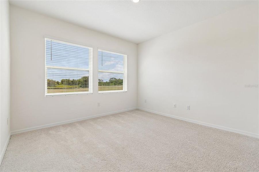 Spacious, unfurnished interior of a new home in Waterset Townhomes, Apollo Beach (Image 20).