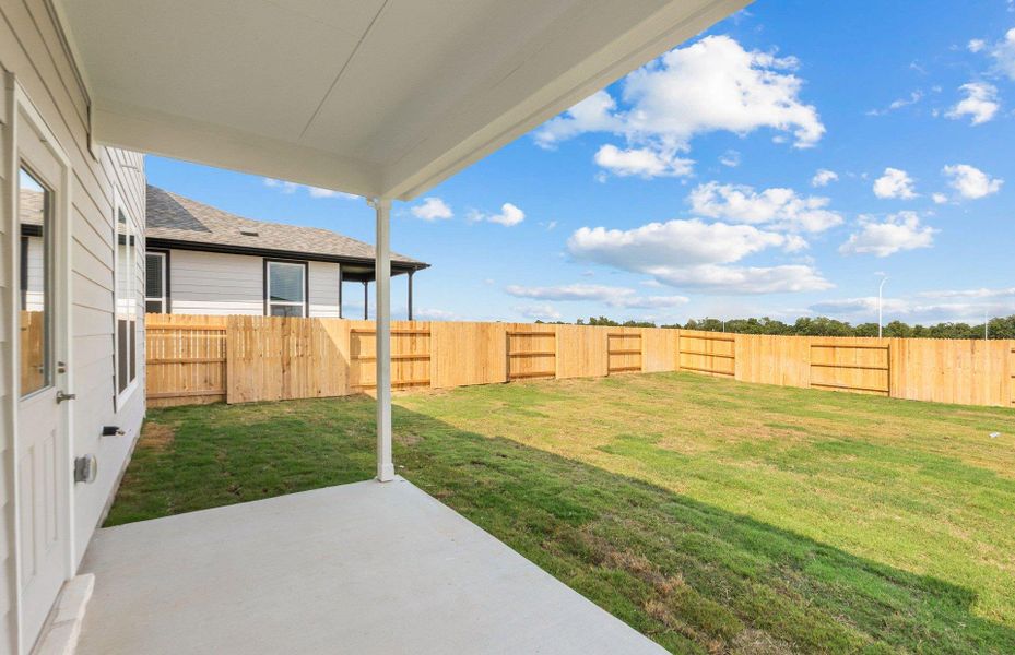 Exterior details and patio area of a home in Patterson Ranch, Georgetown (Image 20).