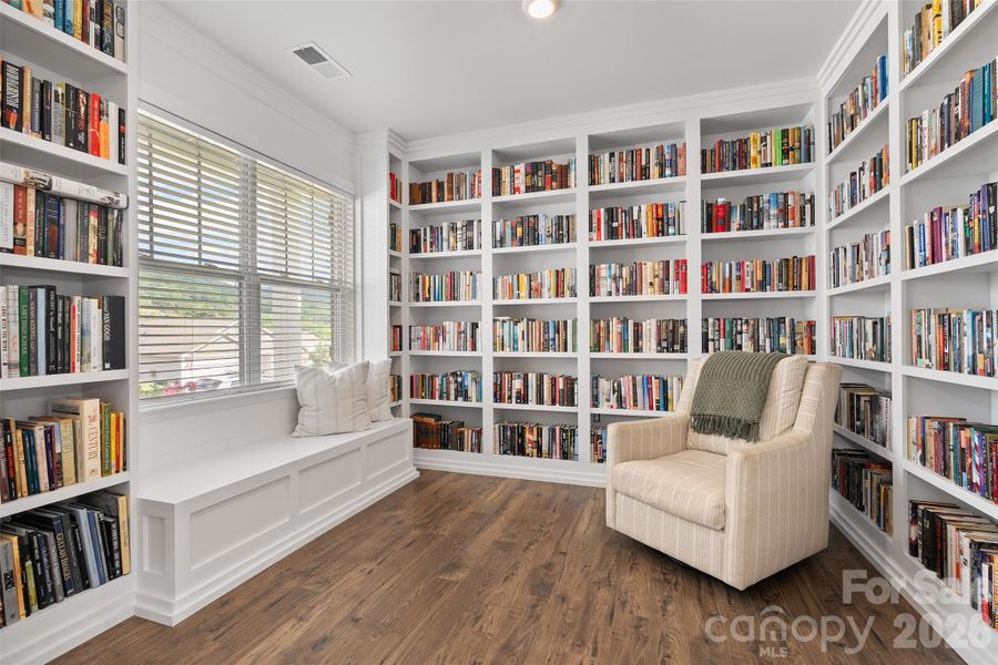 Furnished interior view inside a new home in Valleywood Farms, Waynesville (Image 10).