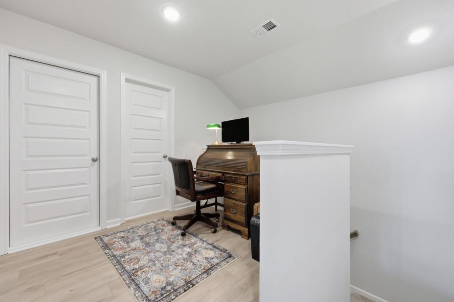 Furnished interior view inside a new home in Hammock Walk at Nexton, Summerville (Image 33). Furnished interior view inside a new home in Hammock Walk at Nexton, Summerville (Image 33).