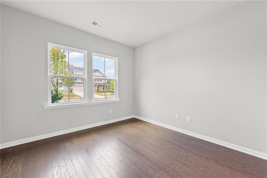 Spacious, unfurnished interior of a new home in Hawthorne Ridge, McDonough (Image 25).