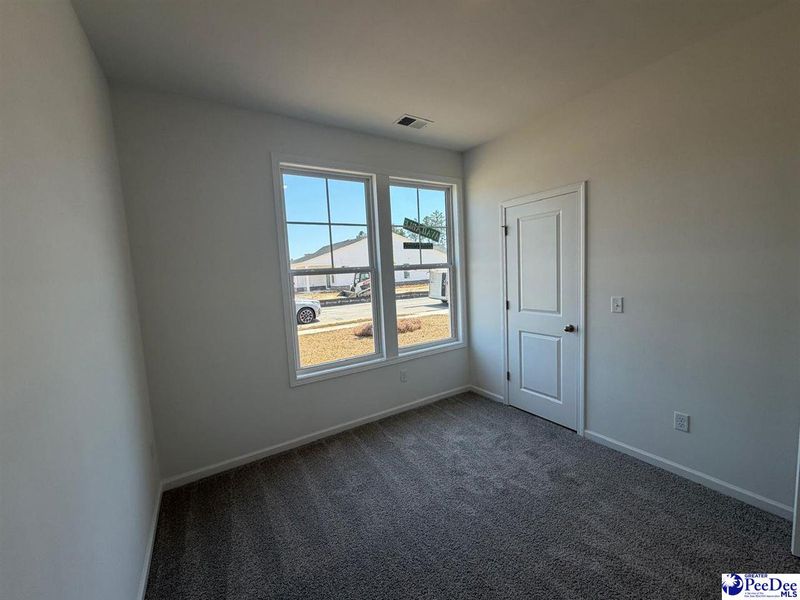 Spacious, unfurnished interior of a new home in Spring Haven, Florence (Image 15).