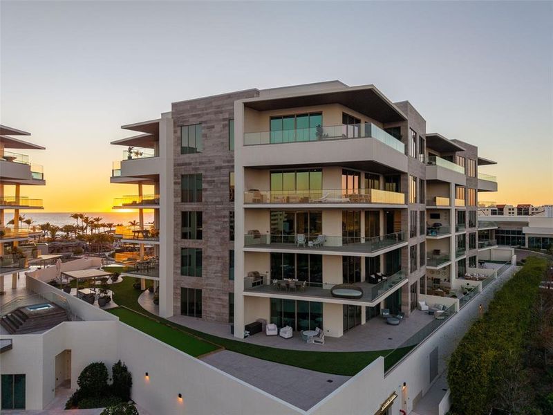 Condo located in Longboat Key, FL showcasing its design and architecture (Image 40). Condo located in Longboat Key, FL showcasing its design and architecture (Image 40).