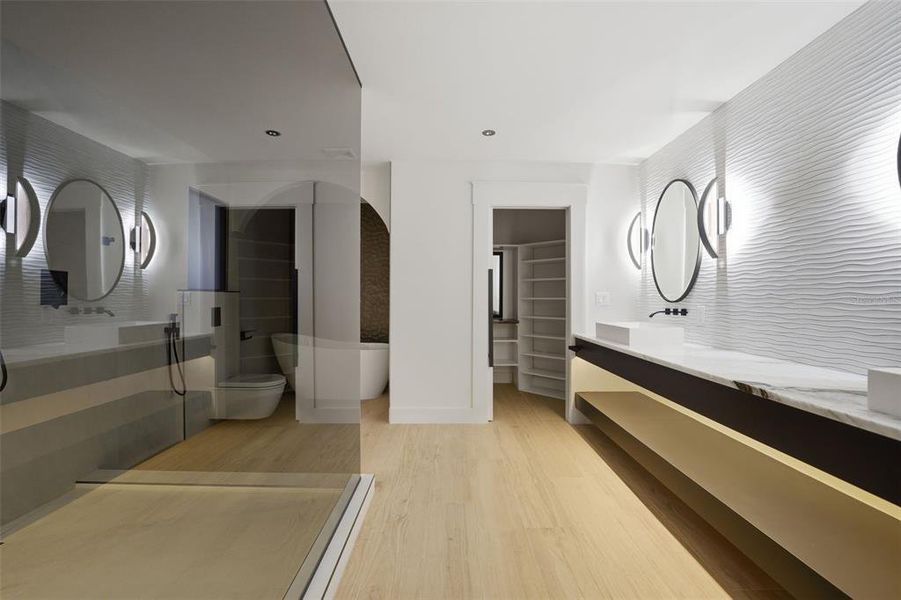 Furnished interior view inside a new home in , Englewood (Image 56).