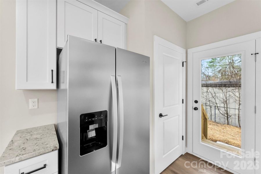 Kitchen Island - Model Home Kitchen Island - Model Home