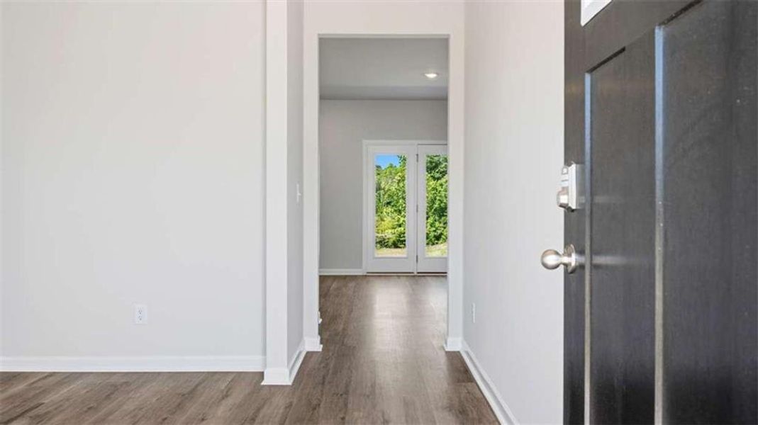 Spacious, unfurnished interior of a new home in Bridle Creek, Locust Grove (Image 16).