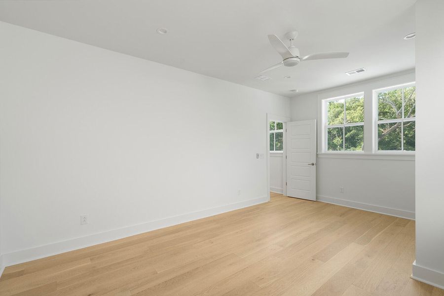Spacious, unfurnished interior of a new home in , Johns Island (Image 23).