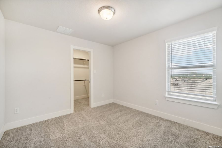 Spacious, unfurnished interior of a new home in , San Antonio (Image 11).