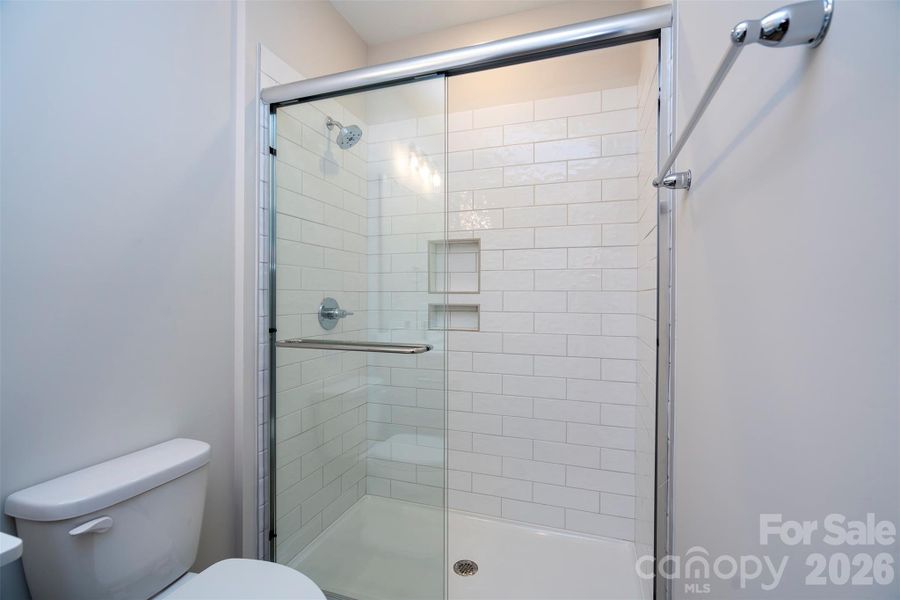 Image 33 of a home in .
