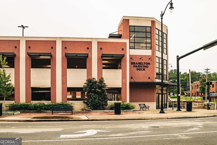 Image 116 of a home in Rosewood Lake Estates.