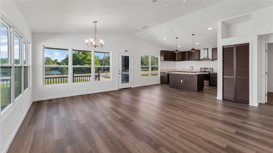 Spacious, unfurnished interior of a new home in , Orlando (Image 18).