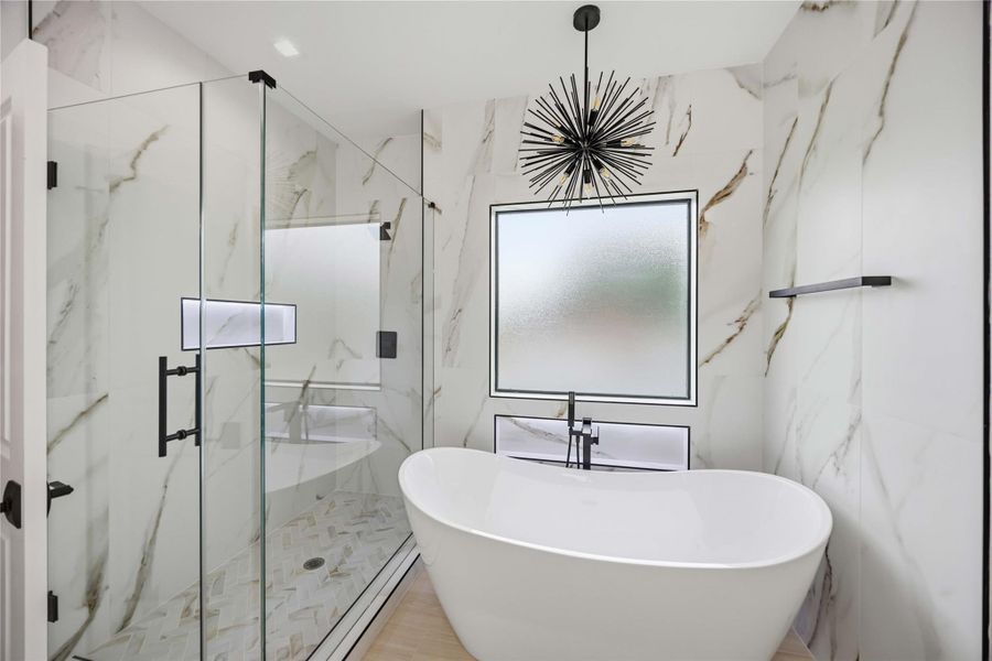 Freestanding soaking tub Freestanding soaking tub