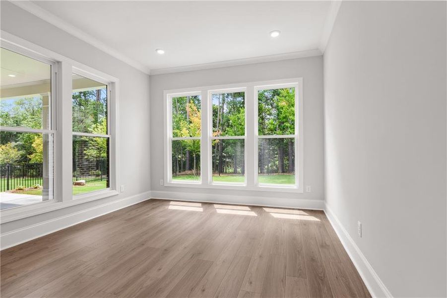 Spacious, unfurnished interior of a new home in Bellwyn, Johns Creek (Image 13).