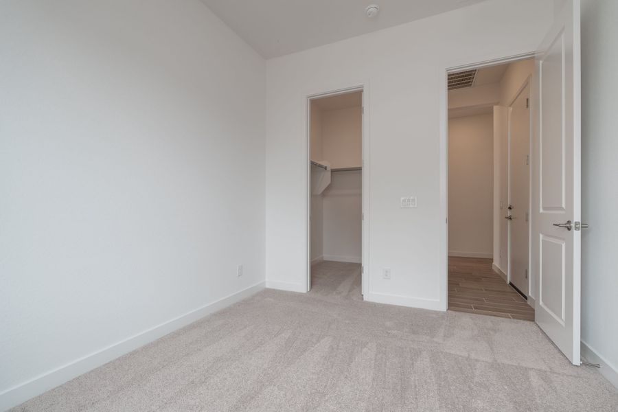 Spacious, unfurnished interior of a new home in Soleo, San Tan Valley (Image 14). Spacious, unfurnished interior of a new home in Soleo, San Tan Valley (Image 14).