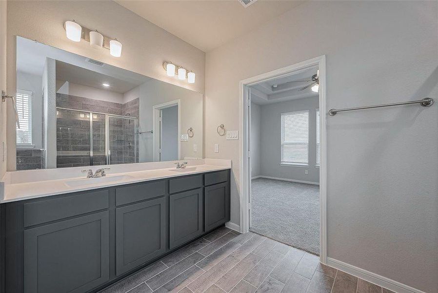 Furnished interior view inside a new home in River Ranch, Dayton (Image 10).