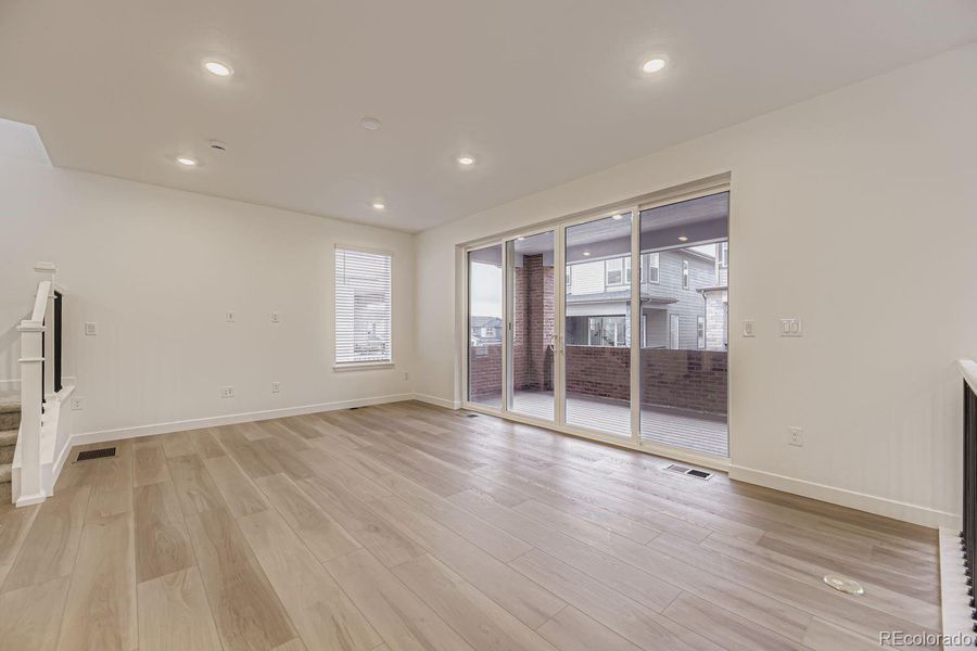 Spacious, unfurnished interior of a new home in Vermilion Creek: The Skyline Collection, Centennial (Image 7).