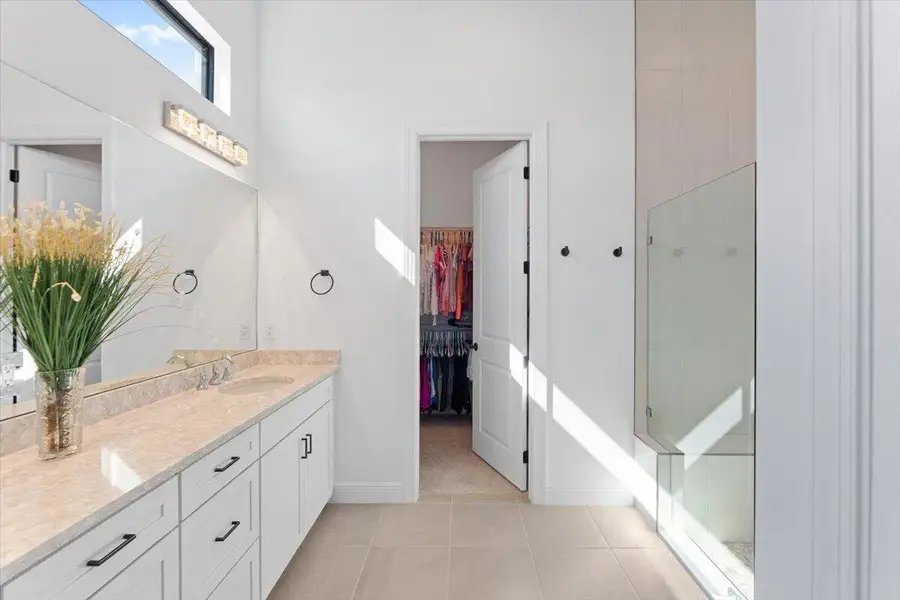Master Bath dual vanity