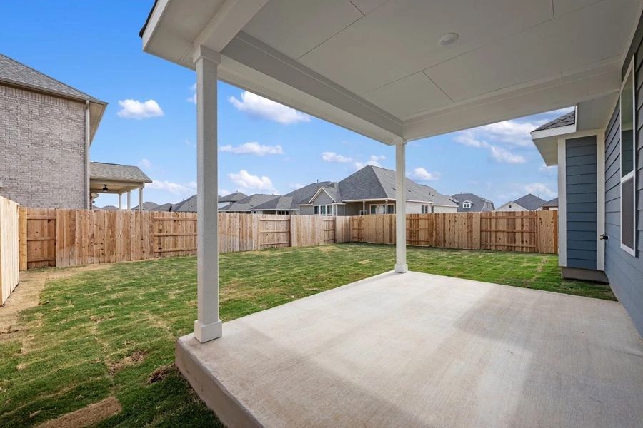 Exterior details and patio area of a home in Berry Creek Highlands, Georgetown (Image 25).