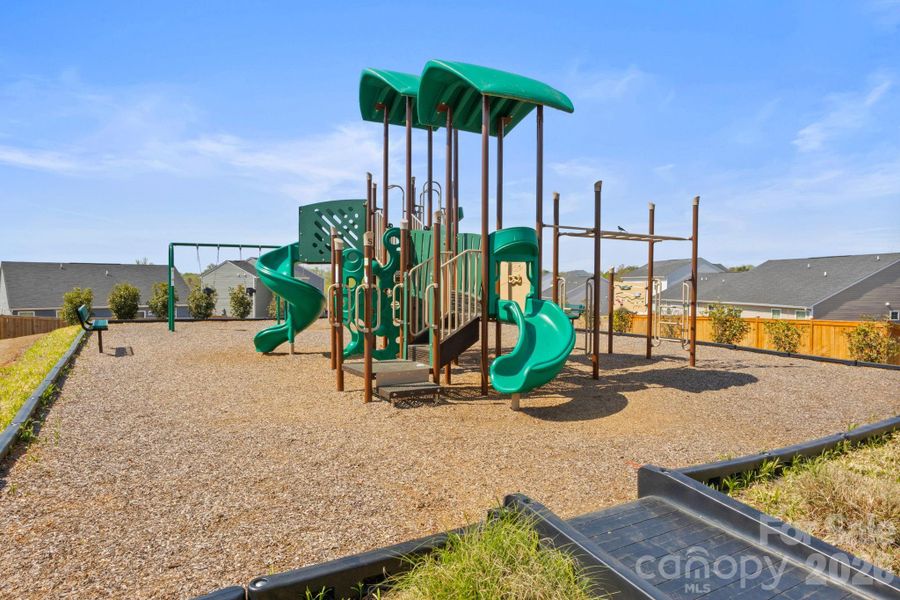 Community amenities in , Piedmont (Image 35).