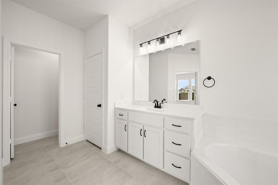 21_7800 Barley Field- Primary Suite-0701