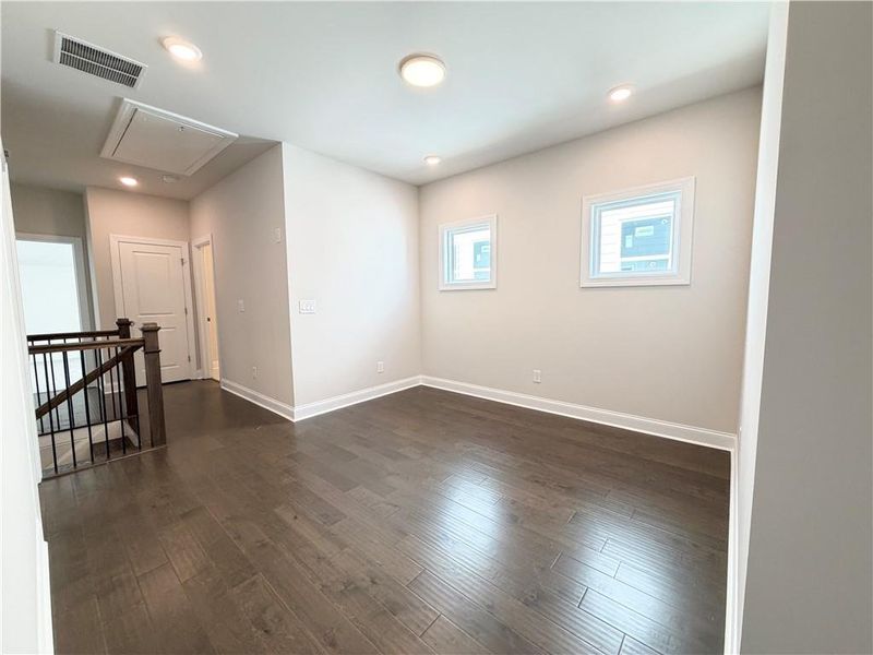 Spacious, unfurnished interior of a new home in Palisades Single Family, Cumming (Image 30).