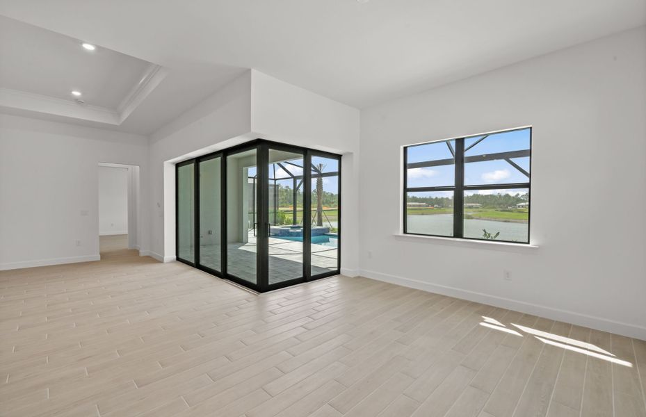 Spacious, unfurnished interior of a new home in Terreno, Naples (Image 24).