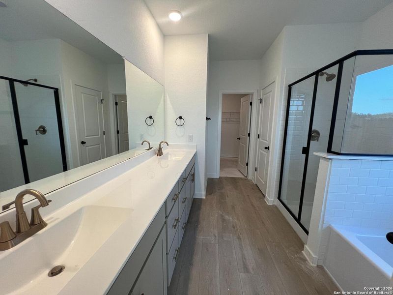 Furnished interior view inside a new home in Nopal Valley, San Antonio (Image 10).