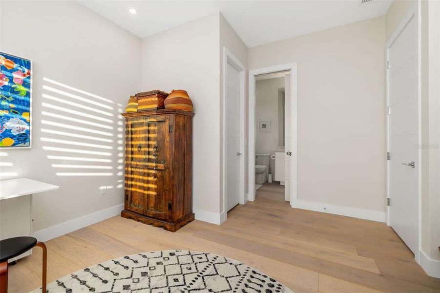 Image 79 of a home in .