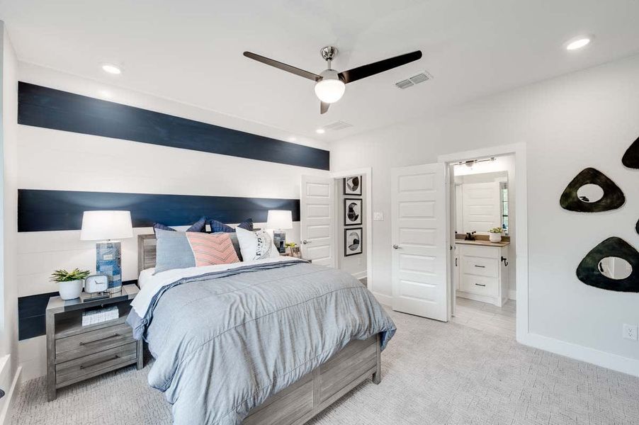 Representative furnished interior of a home built from the Verona by Tri Pointe Homes in Sienna 80′, Missouri City (Image 42).